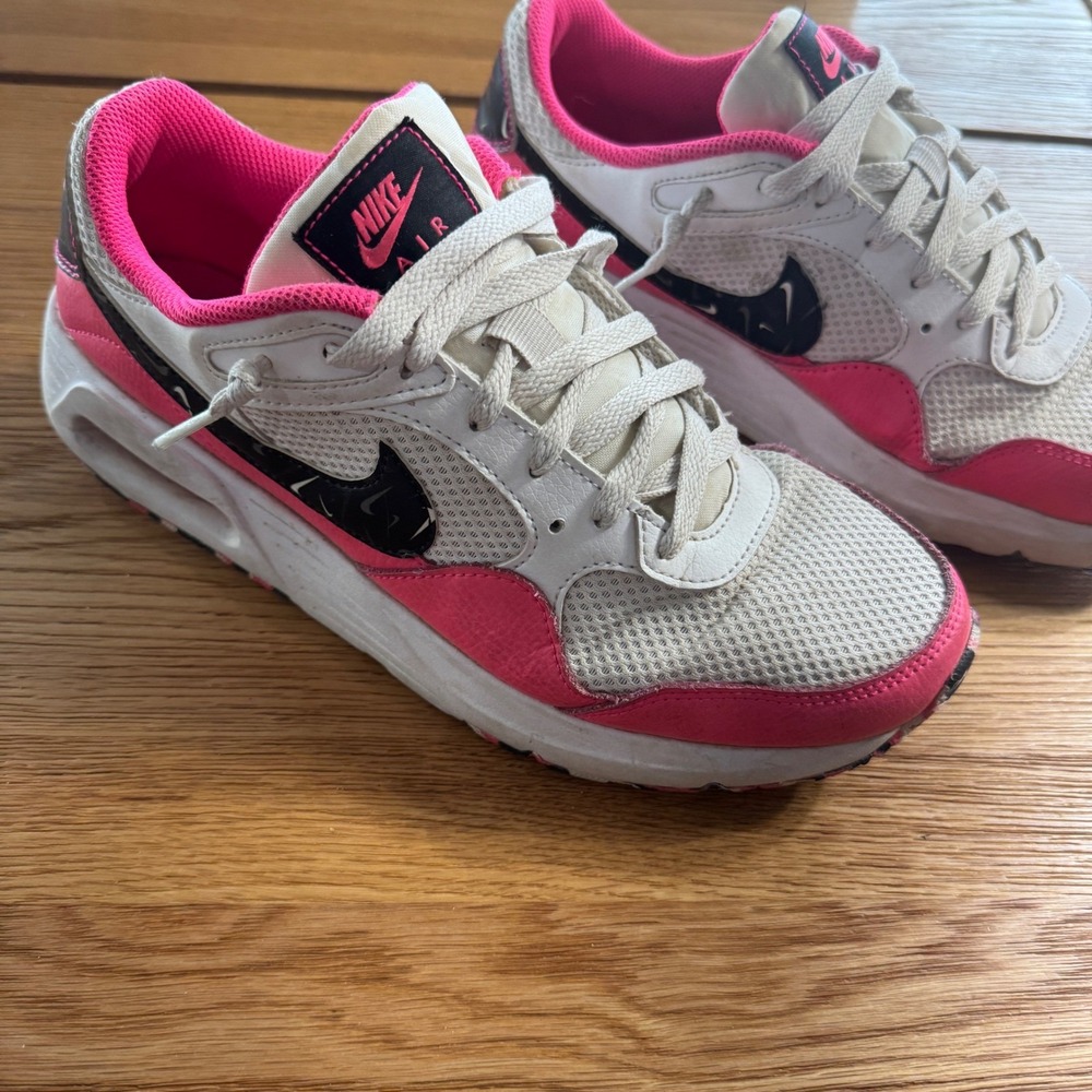 Nike Air Max Excee Womens White Pink Marble Swoosh Sneakers DM8078-100 Size 10